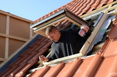 Pose de fenêtres de toit Velux à Puchay